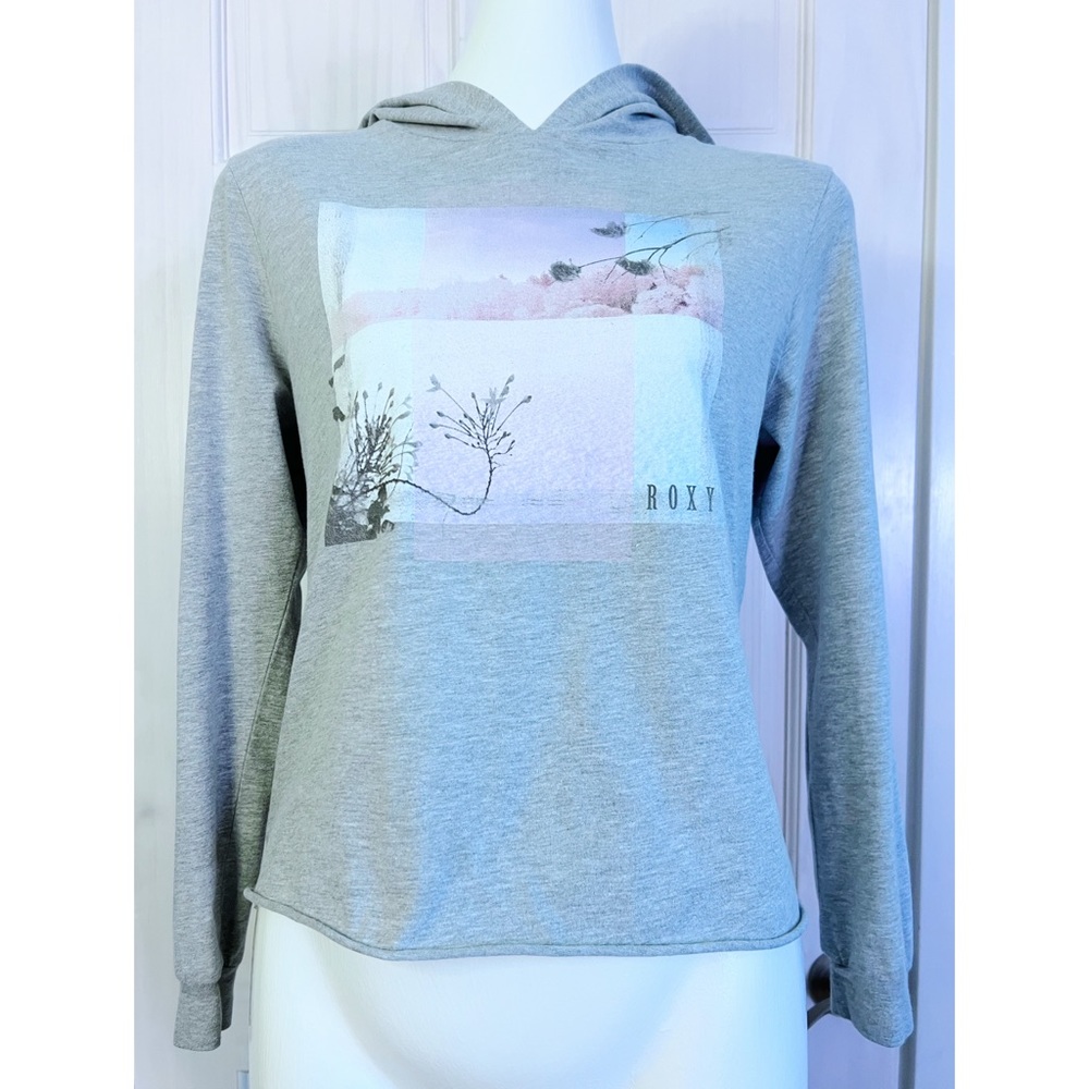 Roxy Light Sweatshirt | XS | Graphic Top | GUC | Long Sleeve with Hooded Top